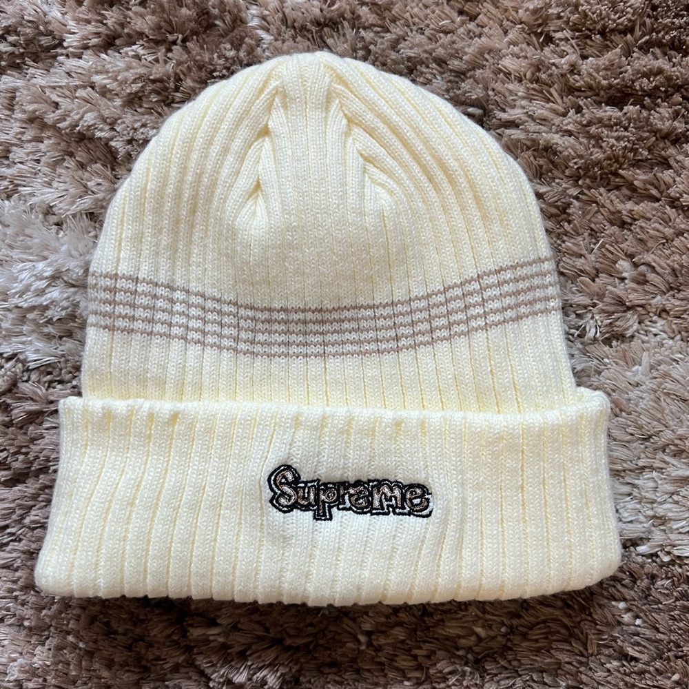 Supreme Beanie Ganz Logo